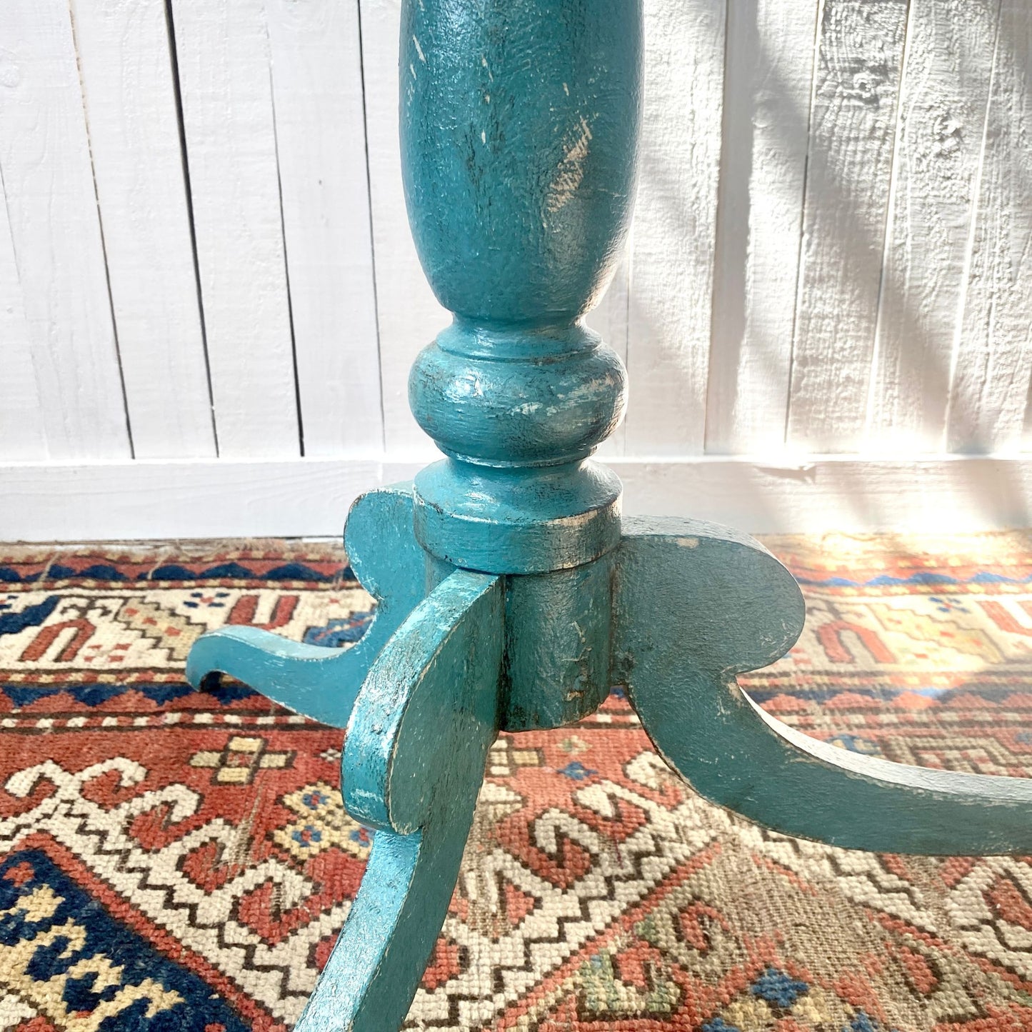 Round Pedestal Wine Table