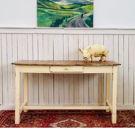 French Vernacular Prep Table