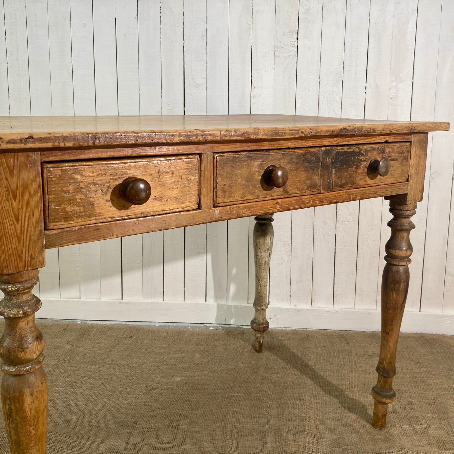 Lovely Vintage Pine Drop Leaf Table