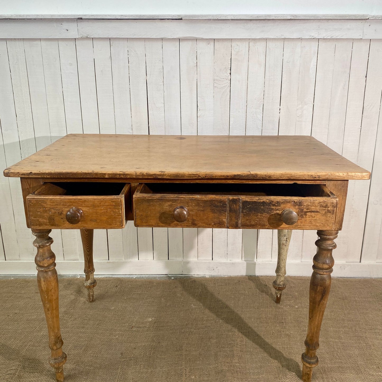 Lovely Vintage Pine Drop Leaf Table